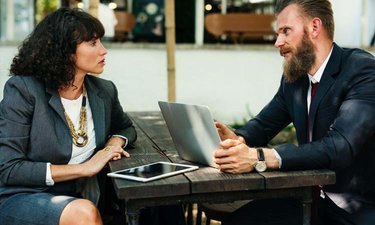 如何成為一名合格的KTV管理經理(圖1)