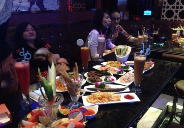 夜場陪領導和客戶喝酒應酬，這3條規矩你要知道(圖2)