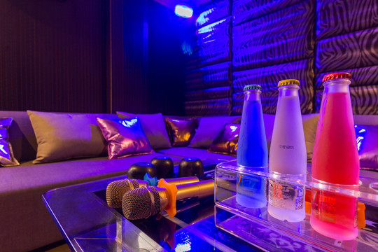 夜場陪領(lǐng)導(dǎo)和客戶喝酒應(yīng)酬，這3條規(guī)矩你要知道